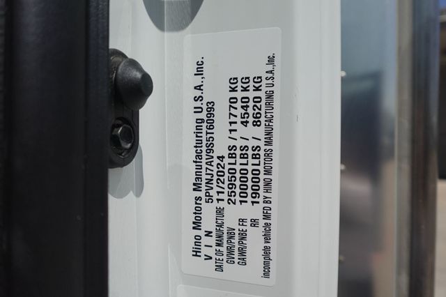 2025 HINO L6 (26ft Box with Lift Gate) - 22824752 - 44