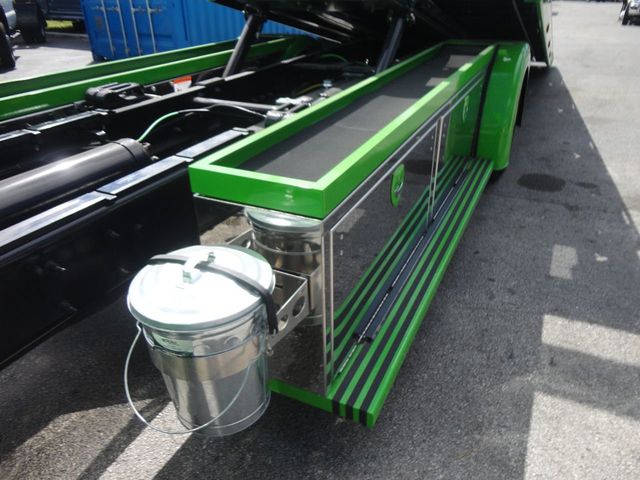 2025 International MV607 Extended Cab w/ 22ft Jerr-Dan Custom StepSide Classic Car Carrier - 21831945 - 17