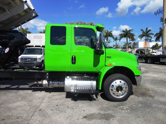 2025 International MV607 Extended Cab w/ New 16ft Aluminum Chipper Truck Landscape Dump Body - 21423510 - 14
