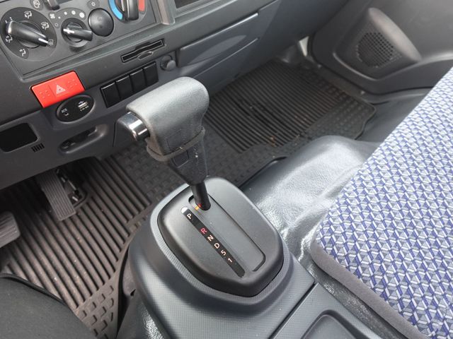 2025 Isuzu NPR HD (12ft Spray Truck w/ Ramps) - 22812919 - 32