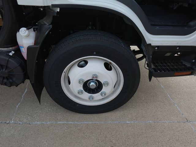 2025 Isuzu NPR HD (12ft Spray Truck w/ Ramps) - 22812919 - 41