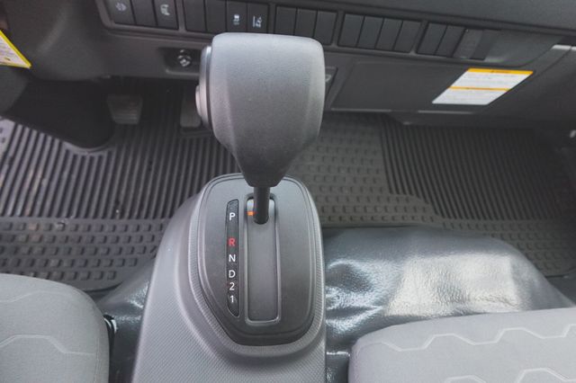 2025 Isuzu NPR HD (18ft Box w/ ICC Bumper) - 22717764 - 37