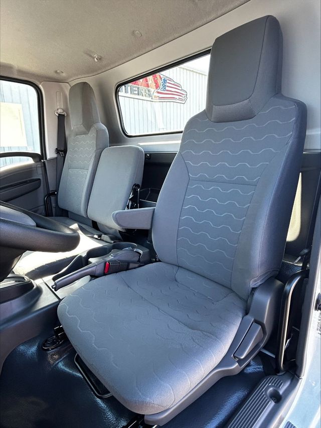 2025 Isuzu NPRHD  - 22818573 - 11