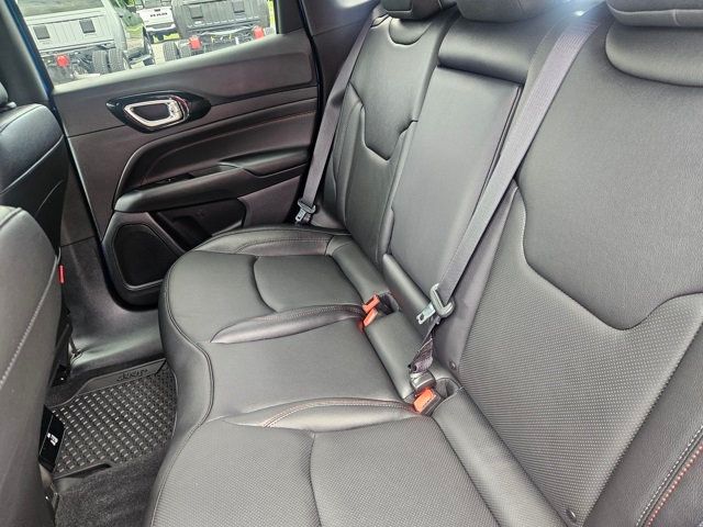 2025 Jeep Compass Trailhawk 4x4 - 22852784 - 10