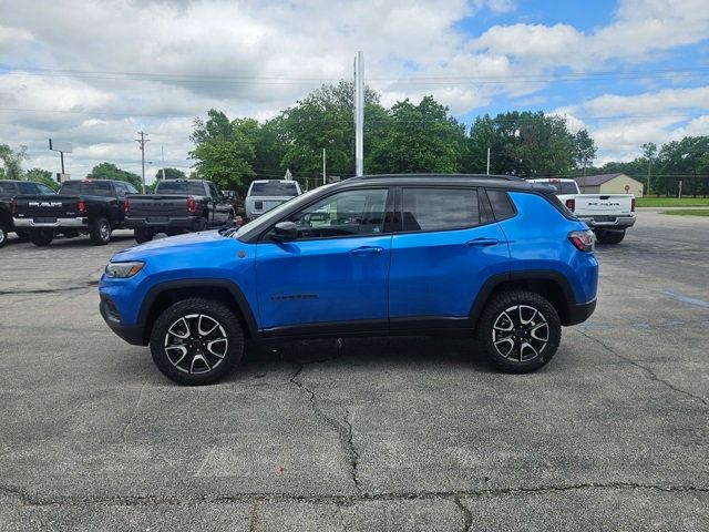 2025 Jeep Compass Trailhawk 4x4 - 22852784 - 4
