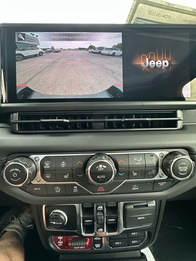 2025 Jeep Gladiator Rubicon - 22894678 - 10