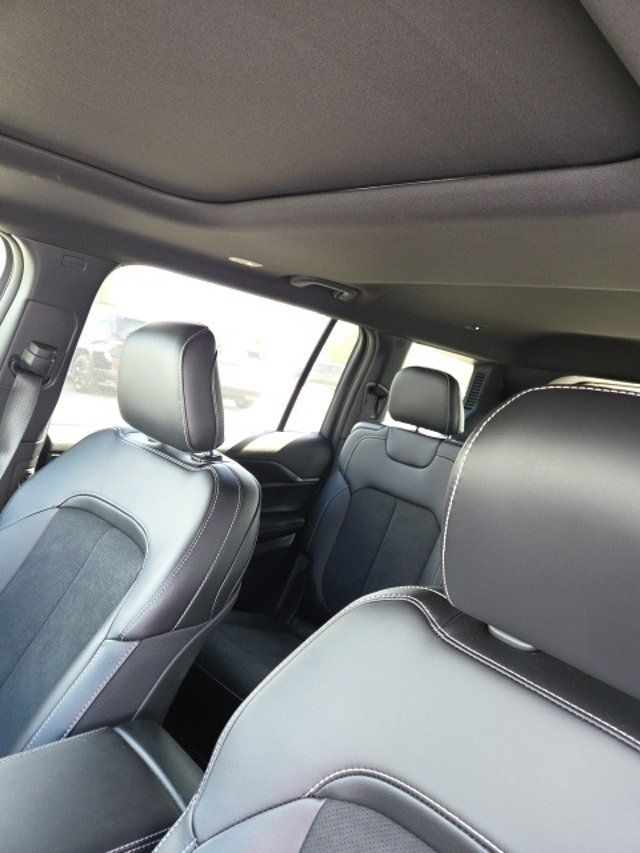 2025 Jeep Grand Cherokee L Altitude X 4x4 - 22897465 - 9