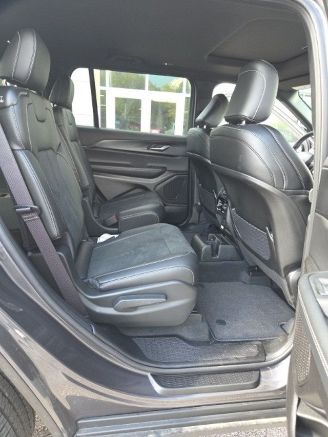 2025 Jeep Grand Cherokee L Altitude X 4x4 - 22897465 - 12