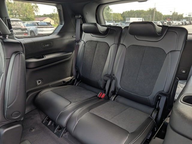 2025 Jeep Grand Cherokee L Altitude X 4x4 - 22914738 - 13