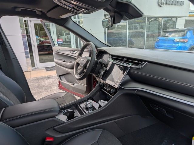 2025 Jeep Grand Cherokee L Altitude X 4x4 - 22914738 - 14