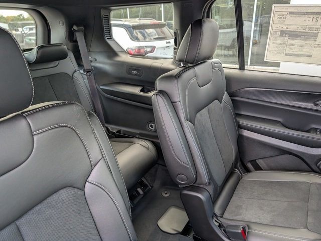 2025 Jeep Grand Cherokee L Altitude X 4x4 - 22914738 - 16