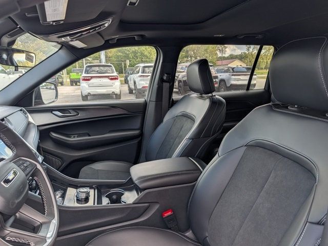 2025 Jeep Grand Cherokee L Altitude X 4x4 - 22914738 - 8