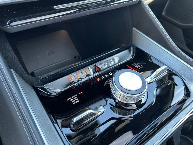 2025 Jeep Wagoneer Series II - 22925678 - 17