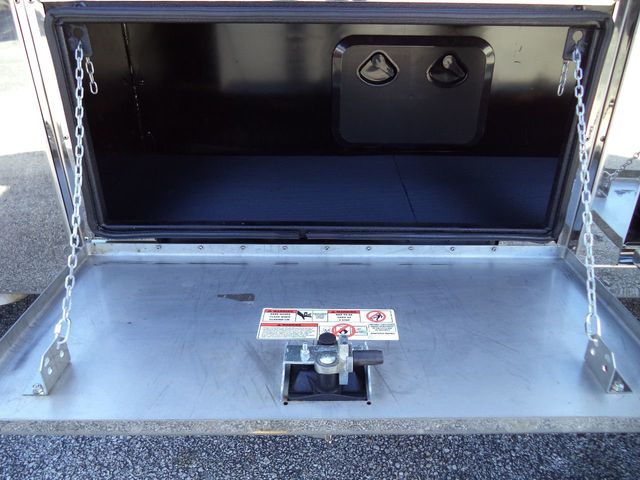 2025 Mack MD6 w/ Jerr-Dan 22ft Enclosed Shark TowBox Carrier Rollback - 22197267 - 29