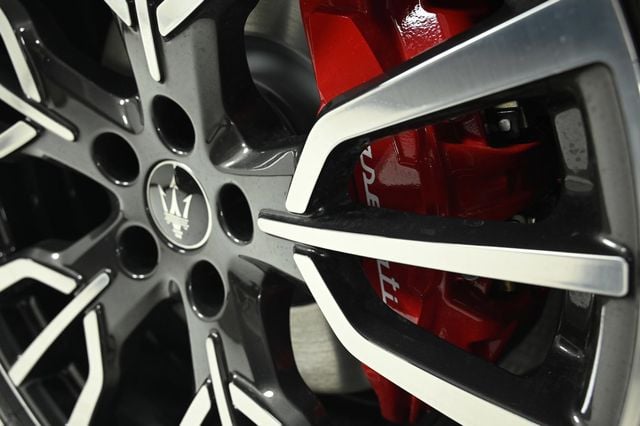 2025 Maserati Grecale AWD - 22889152 - 26