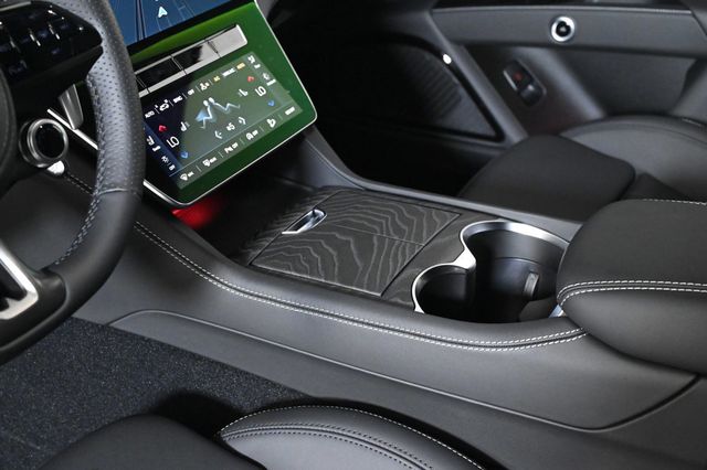 2025 Maserati Grecale Modena AWD - 22882948 - 17