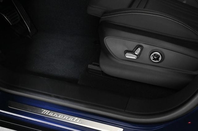 2025 Maserati Grecale Modena AWD - 22882948 - 21