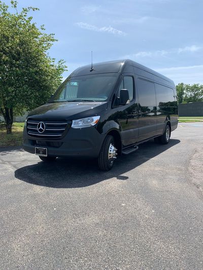2025 Mercedes-Benz Sprinter TWR 14 Passenger LIMO