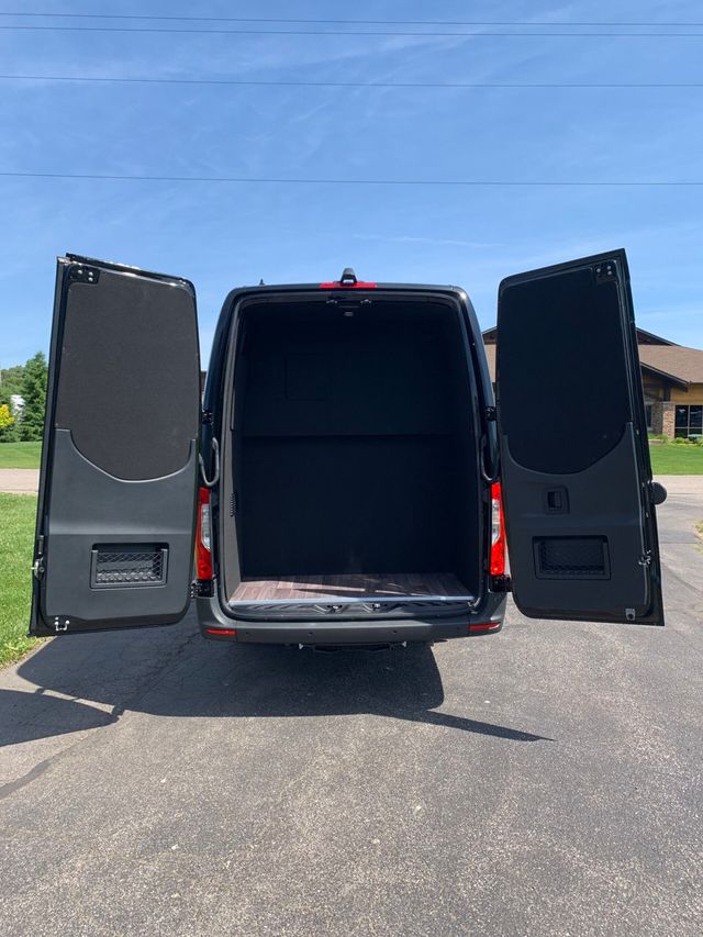 2025 Mercedes-Benz Sprinter TWR 14 Passenger LIMO 3500XD High Roof 170 Extended - 22695089 - 3