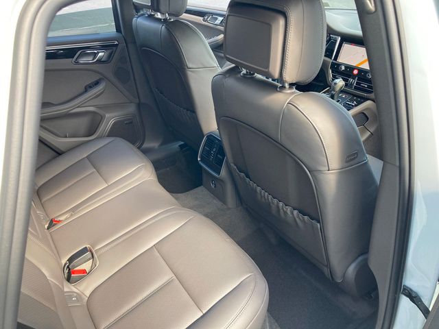 2025 Porsche Macan AWD - 22802528 - 24