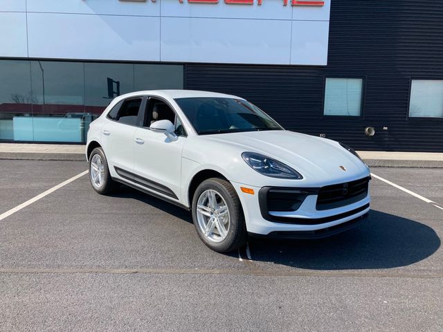 2025 Porsche Macan AWD - 22802528 - 8