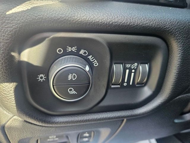 2025 Ram 1500 Laramie 4x4 Crew Cab 5'7" Box - 22809906 - 18