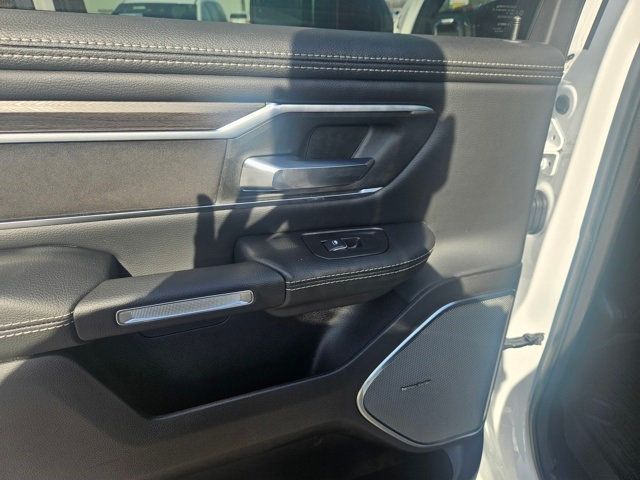 2025 Ram 1500 Laramie 4x4 Crew Cab 5'7" Box - 22809906 - 19