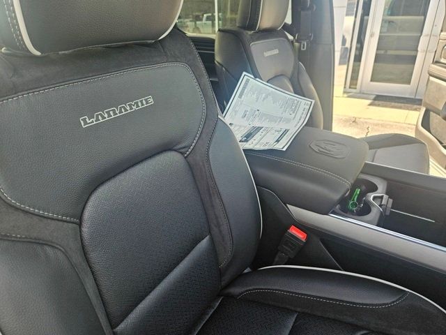 2025 Ram 1500 Laramie 4x4 Crew Cab 5'7" Box - 22809906 - 28