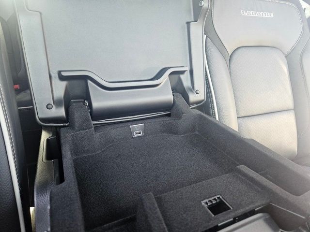 2025 Ram 1500 Laramie 4x4 Crew Cab 5'7" Box - 22809906 - 32