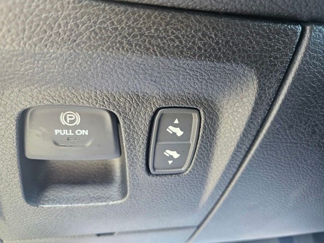 2025 Ram 1500 Laramie 4x4 Crew Cab 5'7" Box - 22809906 - 33