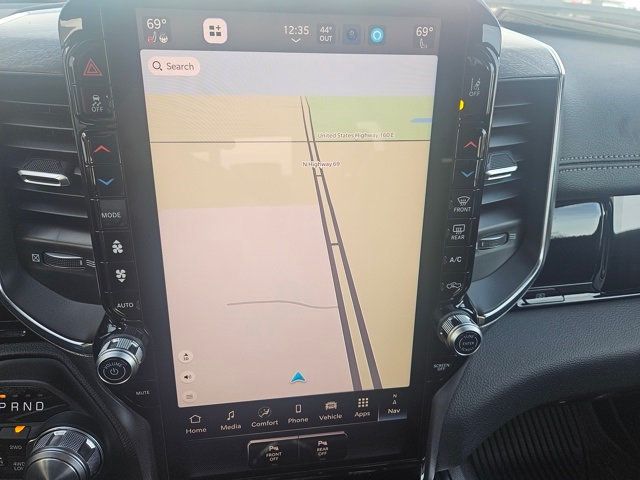 2025 Ram 1500 Laramie 4x4 Crew Cab 5'7" Box - 22809906 - 34