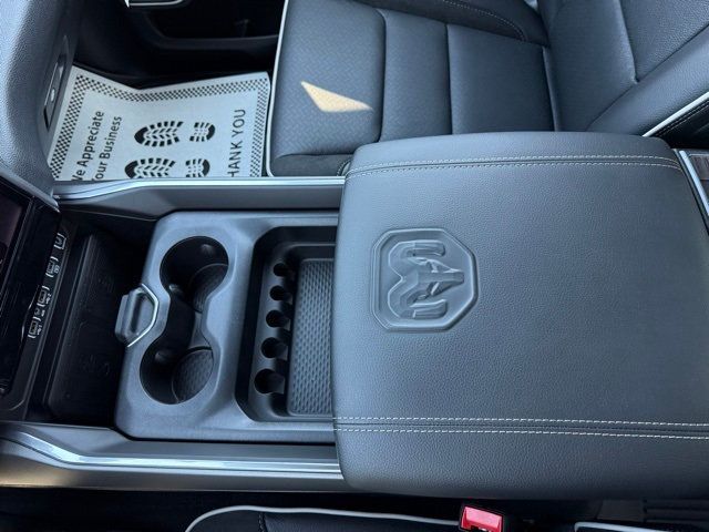 2025 Ram 1500 Laramie 4x4 Crew Cab 6'4" Box - 22777645 - 15