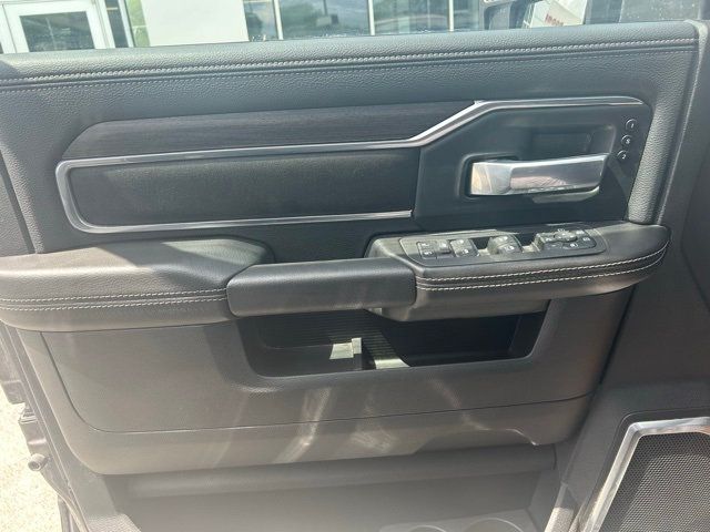 2025 Ram 3500 Laramie - 22832790 - 12