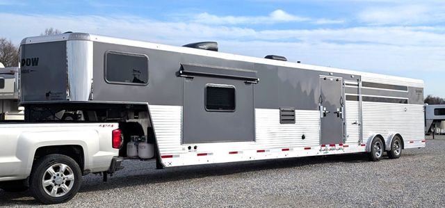 2025 Shadow 4 Horse Pro RawHide with 15' Living Quarters  - 22778940 - 0