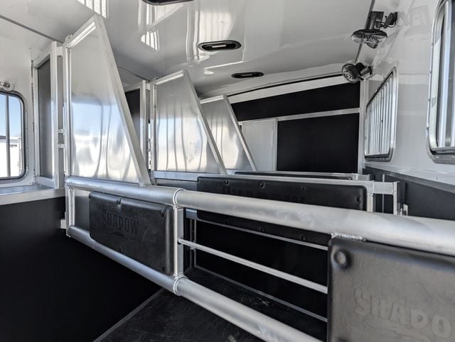 2025 Shadow 4 Horse Slant 10'6 Living Quarters SuperWide  - 22816038 - 6