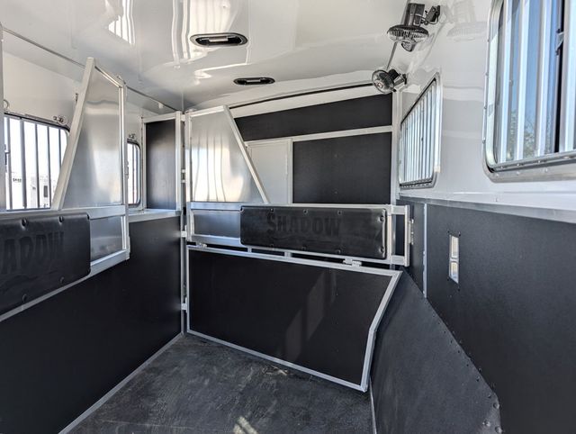2025 Shadow 4 Horse Slant 10'6 Living Quarters SuperWide  - 22816038 - 8