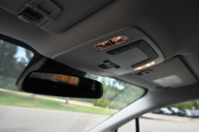 2025 Toyota Sienna LE FWD 8-Passenger - 22909619 - 27