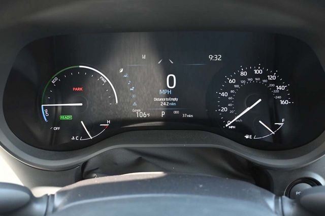 2025 Toyota Sienna LE FWD 8-Passenger - 22911143 - 34