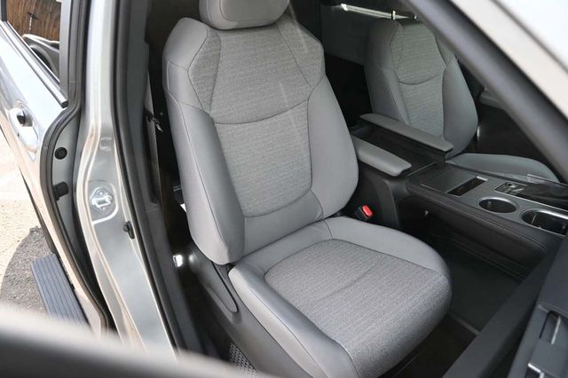 2025 Toyota Sienna LE FWD 8-Passenger - 22921911 - 15