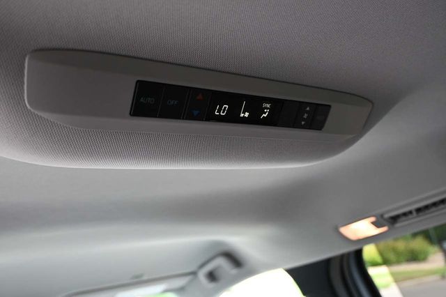 2025 Toyota Sienna LE FWD 8-Passenger - 22921911 - 24