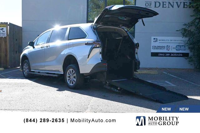 2025 Toyota Sienna LE FWD 8-Passenger - 22926996 - 0