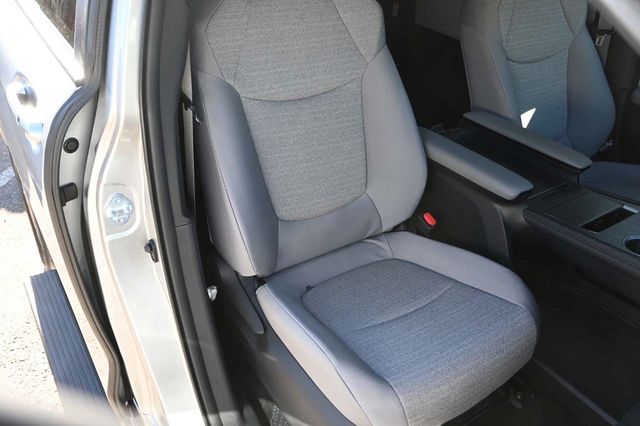 2025 Toyota Sienna LE FWD 8-Passenger - 22926996 - 15