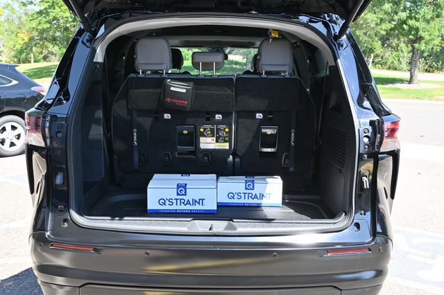 2025 Toyota Sienna XLE AWD 7-Passenger - 22911142 - 24