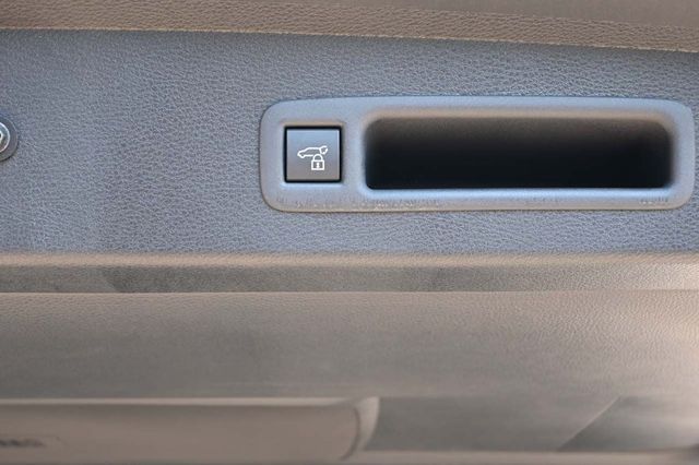 2025 Toyota Sienna XLE AWD 7-Passenger - 22911142 - 25