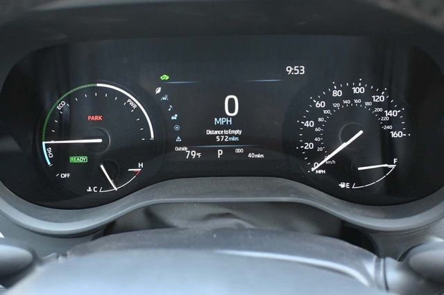 2025 Toyota Sienna XLE AWD 7-Passenger - 22911142 - 35