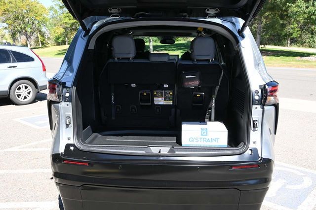 2025 Toyota Sienna XLE AWD 7-Passenger - 22921195 - 24