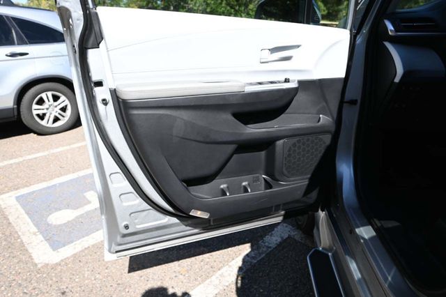 2025 Toyota Sienna XLE AWD 7-Passenger - 22921195 - 28