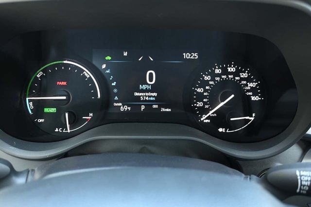 2025 Toyota Sienna XLE AWD 7-Passenger - 22921195 - 35