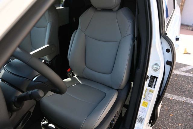 2025 Toyota Sienna XLE AWD 7-Passenger - 22926367 - 13