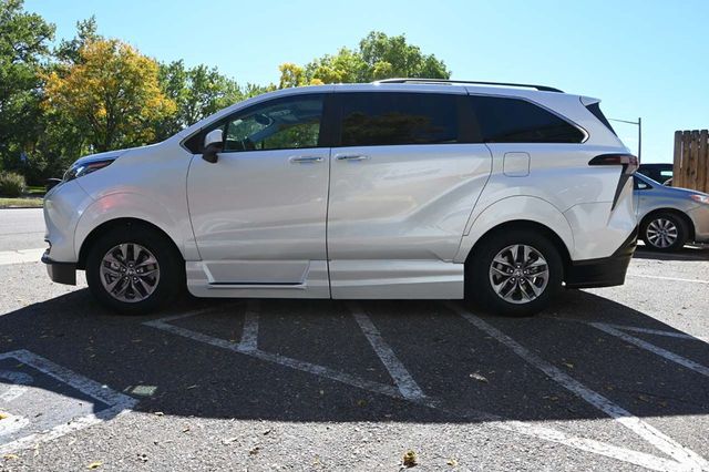 2025 Toyota Sienna XLE AWD 7-Passenger - 22926367 - 8